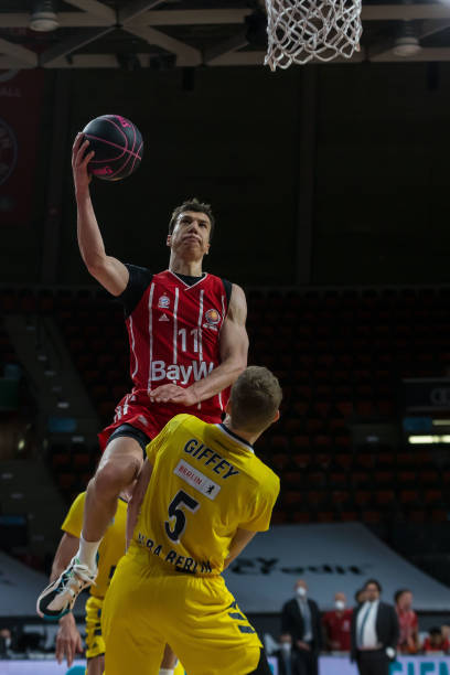 也是对球队 也是对球队