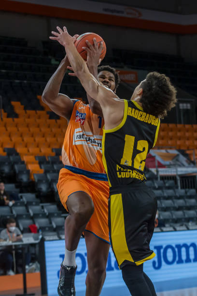 了一出令人 了一出令人