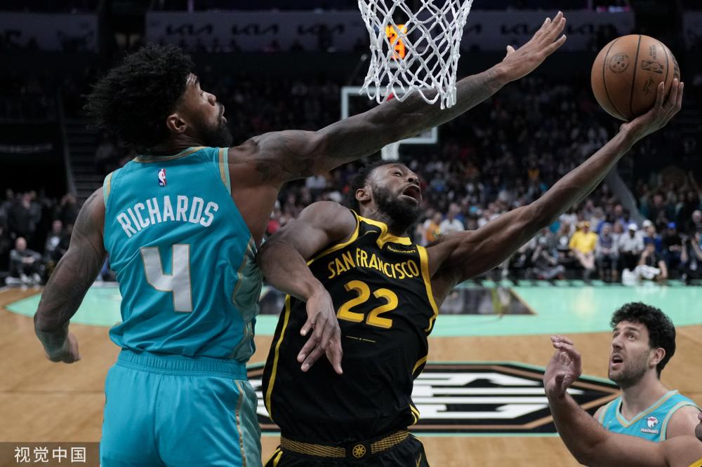 在本届香港 在本届香港